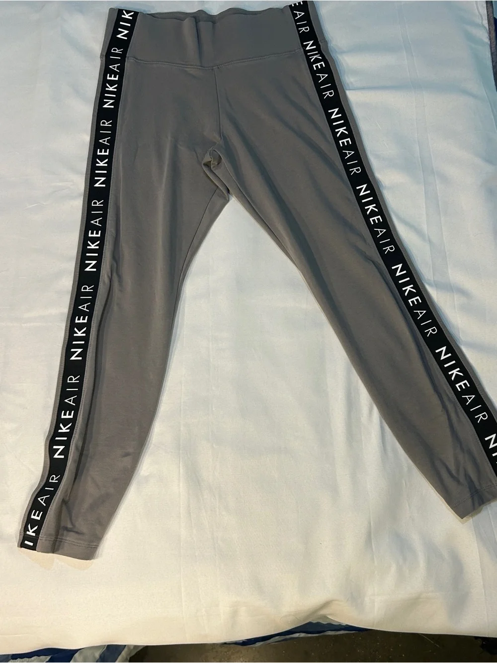 Nike Air Logo Sportswear Leggings Women's Size M Gray Pants CV8570-056